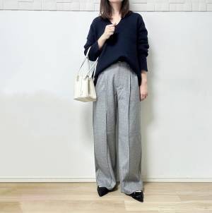 《神ボトムスきたー♡》脚長効果抜群すぎ！【GU】秋冬“タックワイドパンツ”が超着回せる