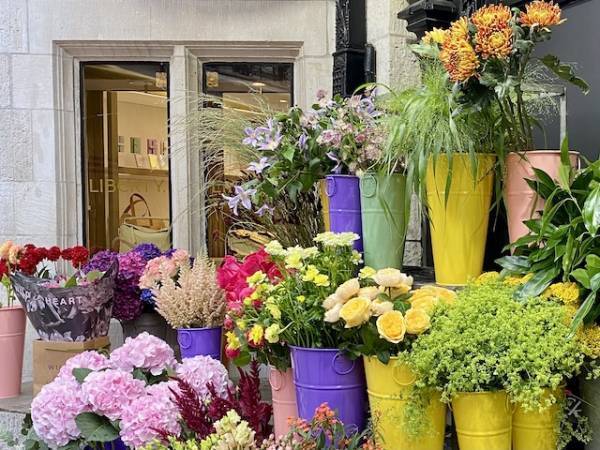 ツイード、金ボタン…今狙うべきは【クラシックジャケット】！旬のスパイスを効かせて鮮度アップした着こなしをチェック