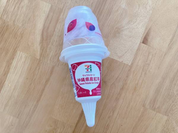 秋の味覚！紅芋を楽しめるアイスがウマッ！【セブンイレブン】濃厚ソースが贅沢すぎる”紅芋アイス”