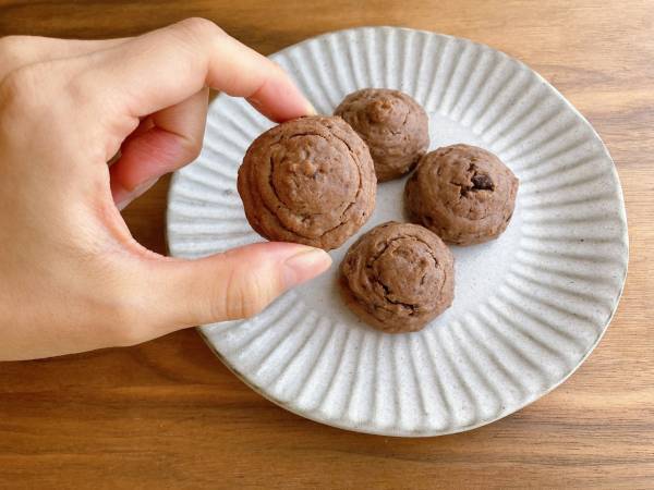 「高カカオ」でダイエット中のおやつにもピッタリ！【セブンイレブン限定】”スコーンオレンジピール＆カカオ”が新発売