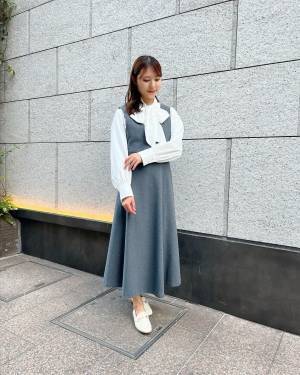 絶対使えるやつやん♡【ユニクロ】美シルエットに感動！「秋っぽジャンスカ」