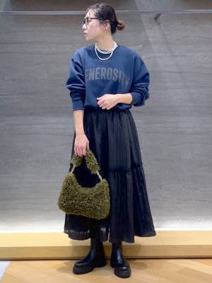 一枚持っておけば最強！！【ビッグロゴトップス】でこなれ感アップ♡