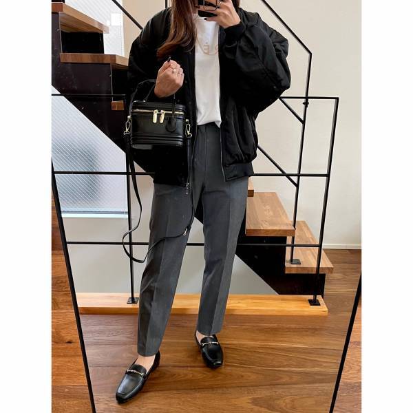 秋冬は「グレー」をどう着こなす？【GU・UNIQLO・ZARA】の「着回し抜群」アイテムで作る”グレー×ブラックコーデ”4選