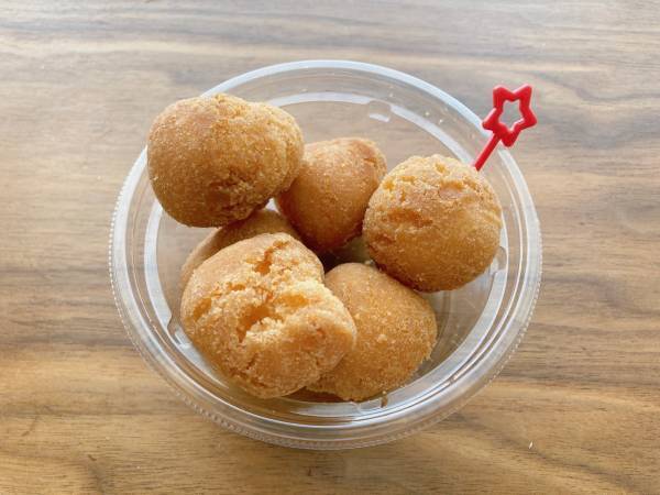 「ついつい手が伸びる」優しい甘さがたまらん…！【セブンイレブン】”米粉のドーナツ”はコロンと可愛い♡