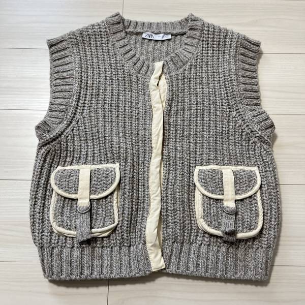 「着回し力」高すぎぃーッ！！今GETしたい！！【ZARA】“ニットベスト”で作る「レイヤードコーデ」紹介