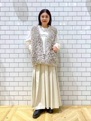 完売前に欲しいっ!!【ローリーズファーム】きれいめコーデに好相性♡「プリーツスカート」