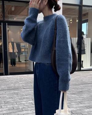 色味も丈も形も「すべて求めてた感じ♡♡」【ZARA】「見た瞬間一目惚れ」した“ふわふわトップス”2選