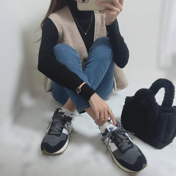 こ、これは可愛い♡【GU】サイトで既に色欠けも？！「大人気もこもこバッグ」