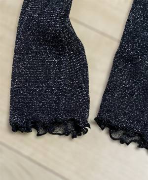 え！！『1089円』！？かわいくて「魅力」たっぷり♡【しまむら】“シアートップス”が「華やか」！