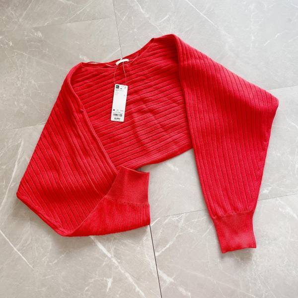 さすが【GU】！！『4通り』で着れちゃう？！”マルチウェイアイテム”は「高評価」♡