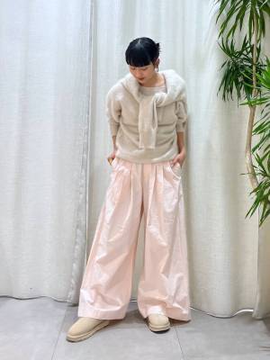 一つはゲットして！コーデが甘めに仕上がる♡【ベージュ系ブーツ】