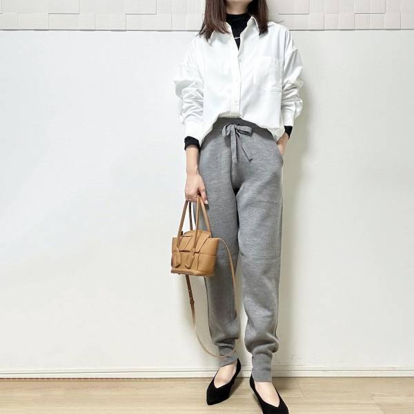 「なんとか」ゲット！！我慢できず「全色買い」【GU】ガンガン穿きたい”きれいめニットボトムス”は何より楽！