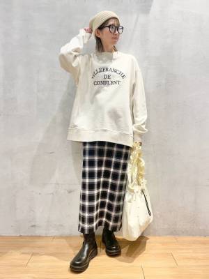 『締め付けゼロ』って助かるーッ！！【ローリーズファーム】着心地、最高♡「ニットスカート」