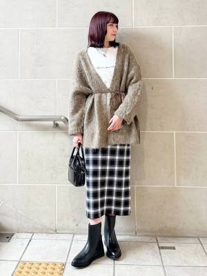 秋冬コーデを格上げ！【ローリーズファーム】はき心地抜群！「大人っぽニットスカート」