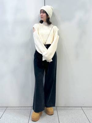 「去年も大人気だった」って♡【Heather】ヘルシーに肌見せが叶う♡「おしゃれニット」