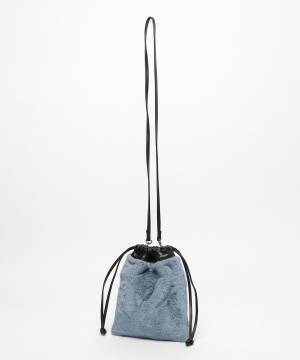 今季も【ふわふわアイテム】が見逃せない！ 見た目以上に使える！ 「注目ミニバッグ」