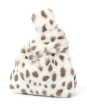 今季も【ふわふわアイテム】が見逃せない！ 見た目以上に使える！ 「注目ミニバッグ」