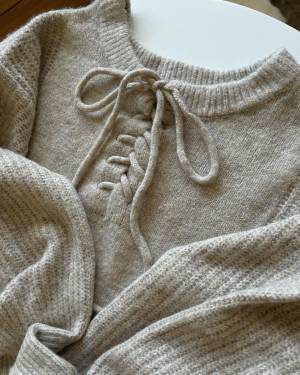 《お迎えすべし！》「見た瞬間一目惚れした」【しまむら】「2way」でお得“リボンニット”紹介