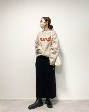 「全部が可愛すぎてため息」「着回し無限大」【しまむら】「見た瞬間」ときめいた“ロゴニット”紹介