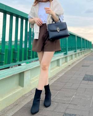 再販アイテムも見逃すなッ！！【GU】やっぱ黒が正解かも♡「人気ショートブーツ」