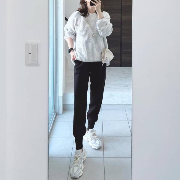 ざっくり編みが可愛い♡【GU】『大きめ』サイズで華奢見え！「売れ筋ニット」