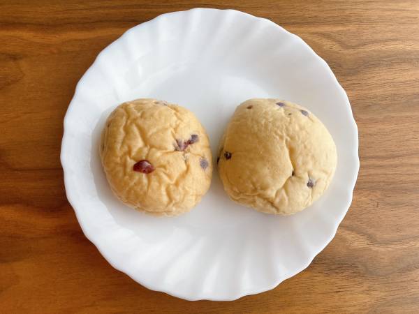 ＜朝ごはんにぴったり＞「もっちり食感」がいいっ！【ローソン】「ほどよい酸味」と「チーズクリーム」が相性抜群の”もち麦パン”は「おいしい」！