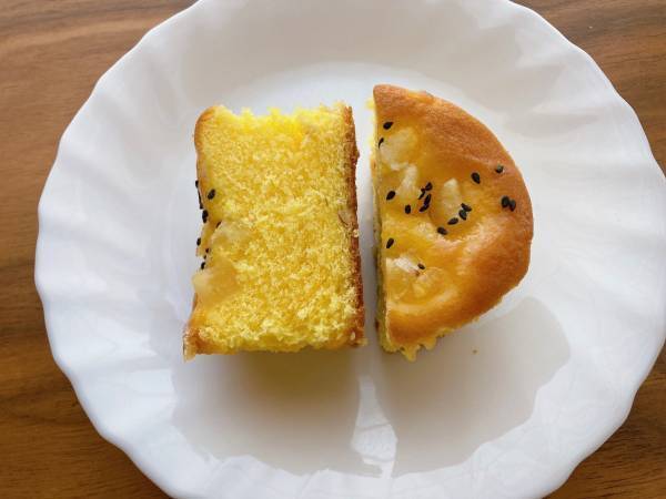 《コーヒーのお供に》「ほくほく」感がたまらない♡【セブンイレブン】「まるでケーキ」な”なると金時のマフィン”