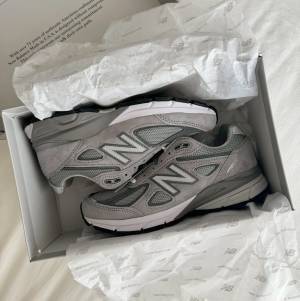 こりゃ、売れるわ。。。【ニューバランス】大人コーデにも馴染む♡「秋冬スニーカー」