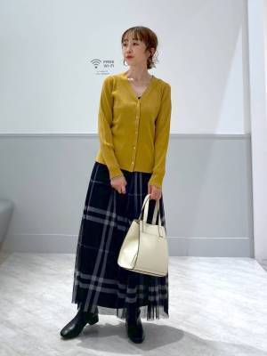 これ買っときゃ安心！！【グローバルワーク】ガンガン洗えて大活躍♡「Vネックカーデ」