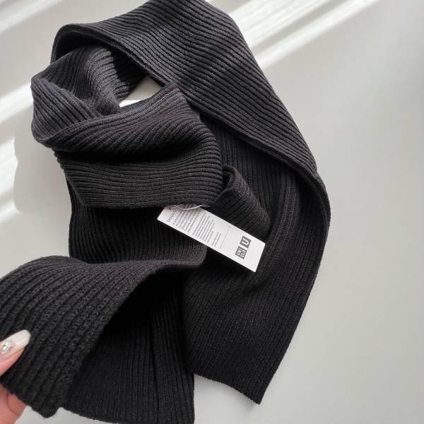 秋冬コーデと相性抜群♡【ユニクロ】一点投入で即オシャレ！「ファッション小物」