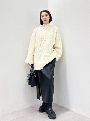 この『ゆるっと感』に夢中！ 秋冬コーデの主役に♡「大きめニット & カーデ」