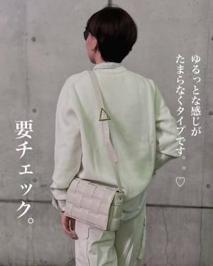 《納得の2色買い案件》1番「高見え」で「やはり可愛すぎ」【ユニクロ】”褒められニット”を「またもやGET」