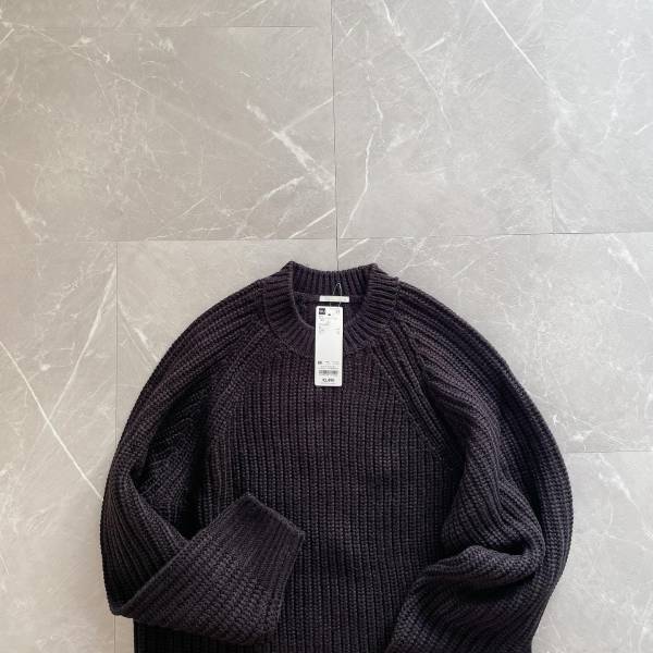 実はこれ、メンズなんです！！【GU】体型カバーできちゃう「ゆるっと」感♡今年も”メンズニット”に注目