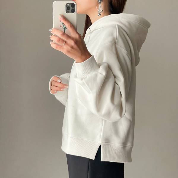 「寒さ対策も万全」の「高見え」アイテム！【しまむら】大人女子におすすめの”おしゃれパーカー”！