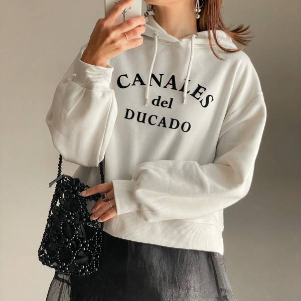 「寒さ対策も万全」の「高見え」アイテム！【しまむら】大人女子におすすめの”おしゃれパーカー”！