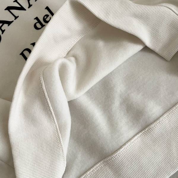 「寒さ対策も万全」の「高見え」アイテム！【しまむら】大人女子におすすめの”おしゃれパーカー”！