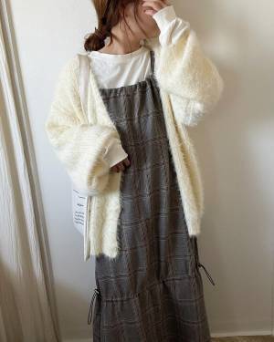 この「ふわふわ」感が「絶妙に可愛い」♡【しまむら】冬に着たい！“ホワイトカーデ”紹介