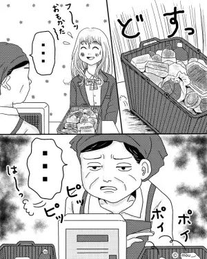 【購入品を投げる店員】露骨に『嫌そうな顔でレジを通す』店員…→「あ、そんなに投げたら…」会計後”恐れていた事態”が発生…！