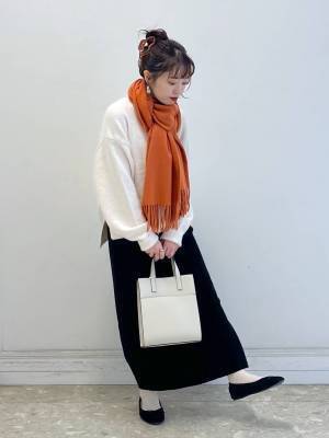 巻くだけで小顔みえ♡【グローバルワーク】おしゃれスタッフから学ぶ！「マフラーコーデ」