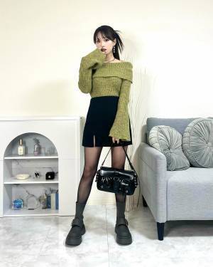 “ニット”の季節到来ッ！！この冬真似したい！【最旬ニットコーデ】は？