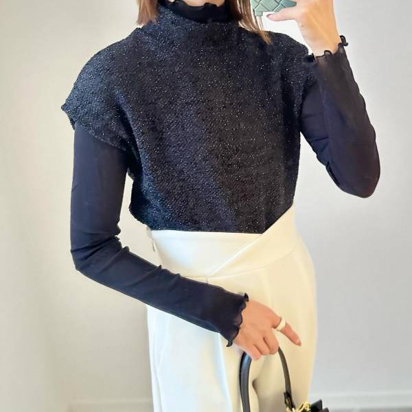 店舗で見かけて「一目惚れ」しちゃった♡【ZARA】の「着回し力抜群」な”新作冬トップス”まとめ