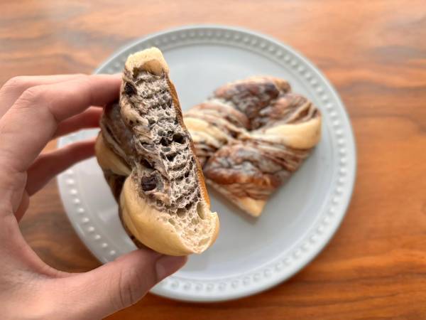 「ダイエット中」にもオススメ！【セブンイレブン】「優しい甘さ♡」と「もちもち触感」で食べ応え抜群！！「サイクルミーシリーズ」よりチョコパン登場！！