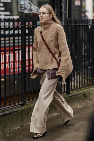 アレクサンドラ・カールのスナップ特集【今、気になるファッションアイコン Vol.24】