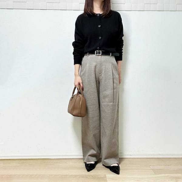 「どこの？」ってとにかく「褒められる」！【ユニクロ】「色味が可愛い」「形きれい」冬でもあったか”万能ボトムス”