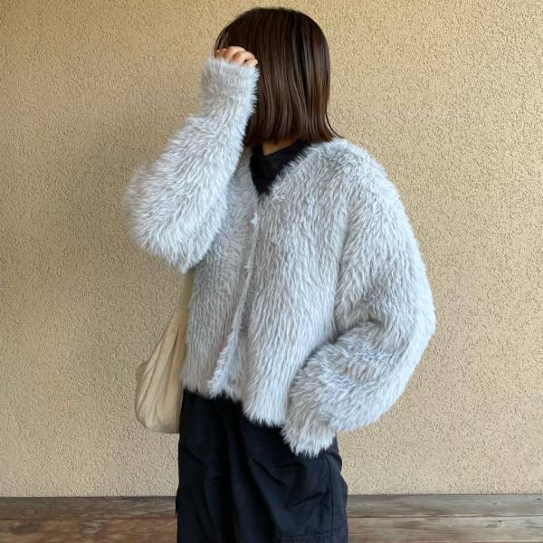 《イチ推し》「形も色も可愛すぎ」「大好物のデザイン」【しまむら】「今期マスト」の“高見えカーデ”紹介