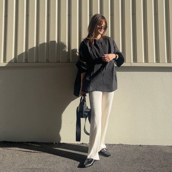 『売れる理由に納得！！』【ユニクロ】SNSでもバズった！「ニットリブパンツ」って？