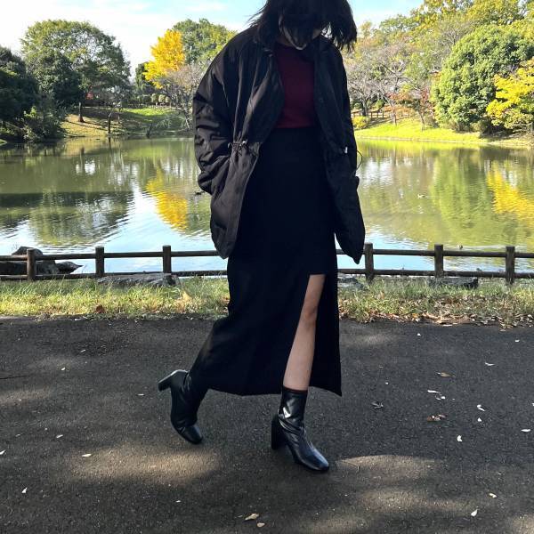 ヘルシーな肌見せ！【GRL】「細見え」も叶う”レイヤードスリットタイトスカート”が可愛い