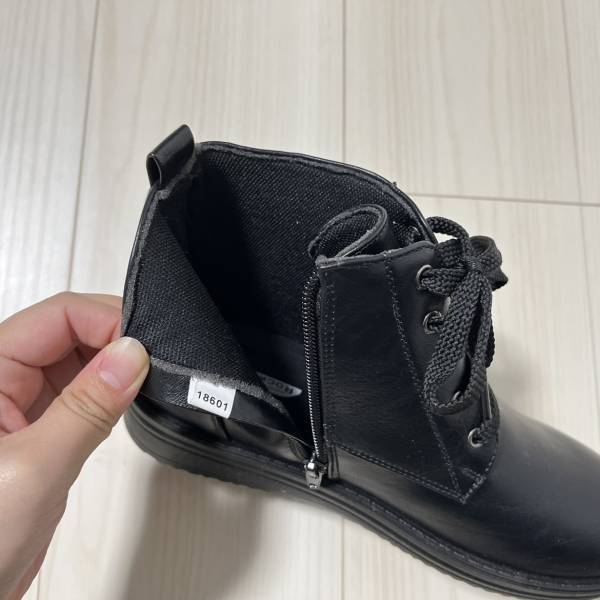 「秘密は靴裏にアリ！」レースアップが可愛い【しまむら】本格“スノーブーツ”特集