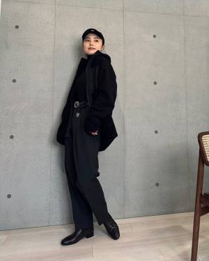 「スッキリ見せ」すっごーい！！「着回し力抜群」すぎ！【ユニクロ】暖かい“フルジップパーカ”特集