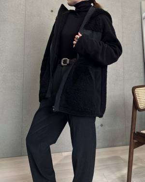 「スッキリ見せ」すっごーい！！「着回し力抜群」すぎ！【ユニクロ】暖かい“フルジップパーカ”特集